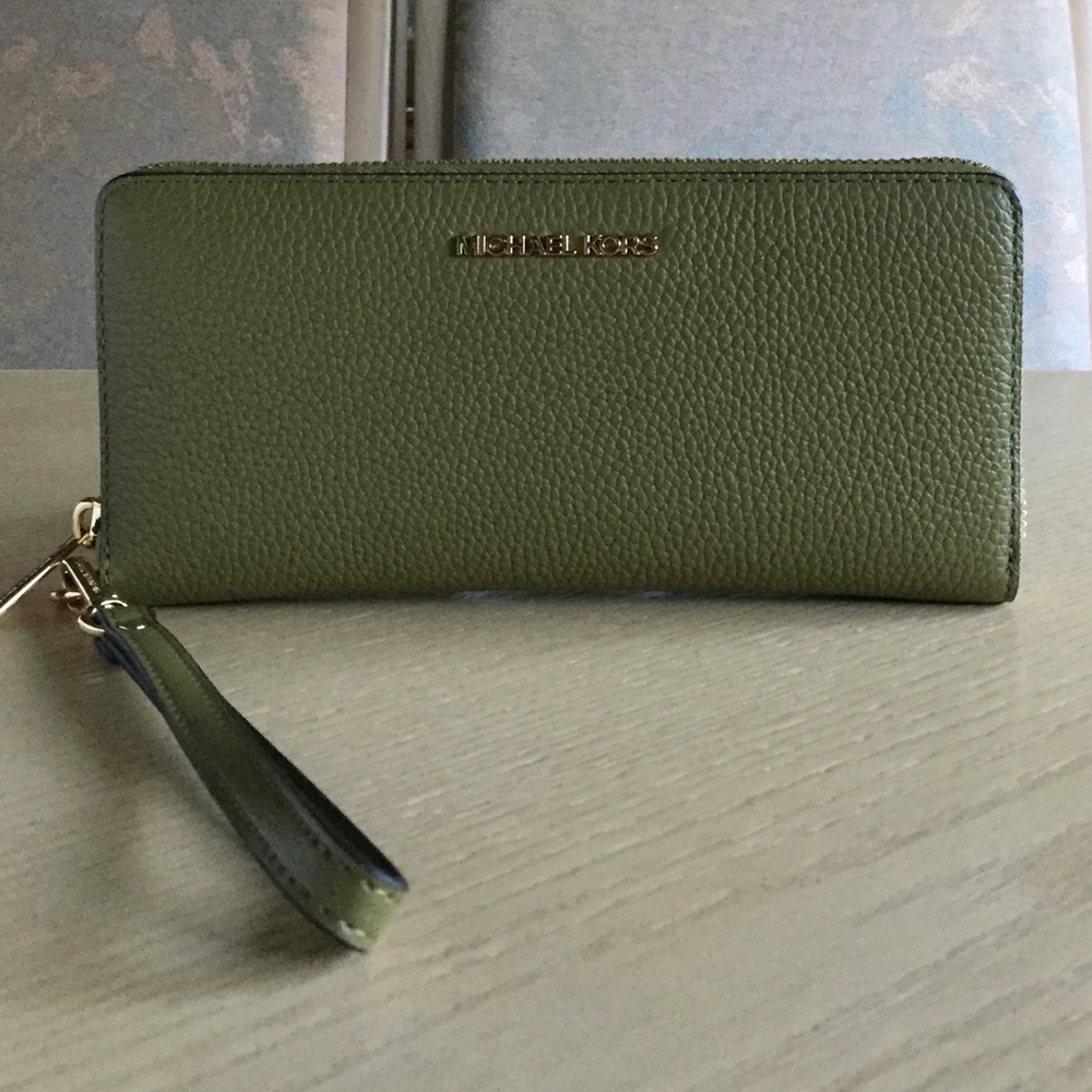 Michael Kors Oregano Leather Wallet Wristlet